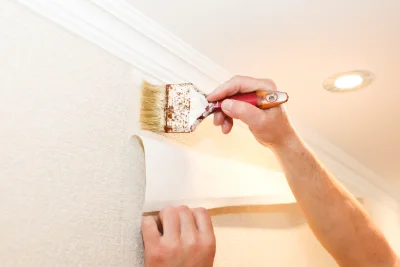 Pose de papier peint à Velennes — revêtements muraux et toiles de verre